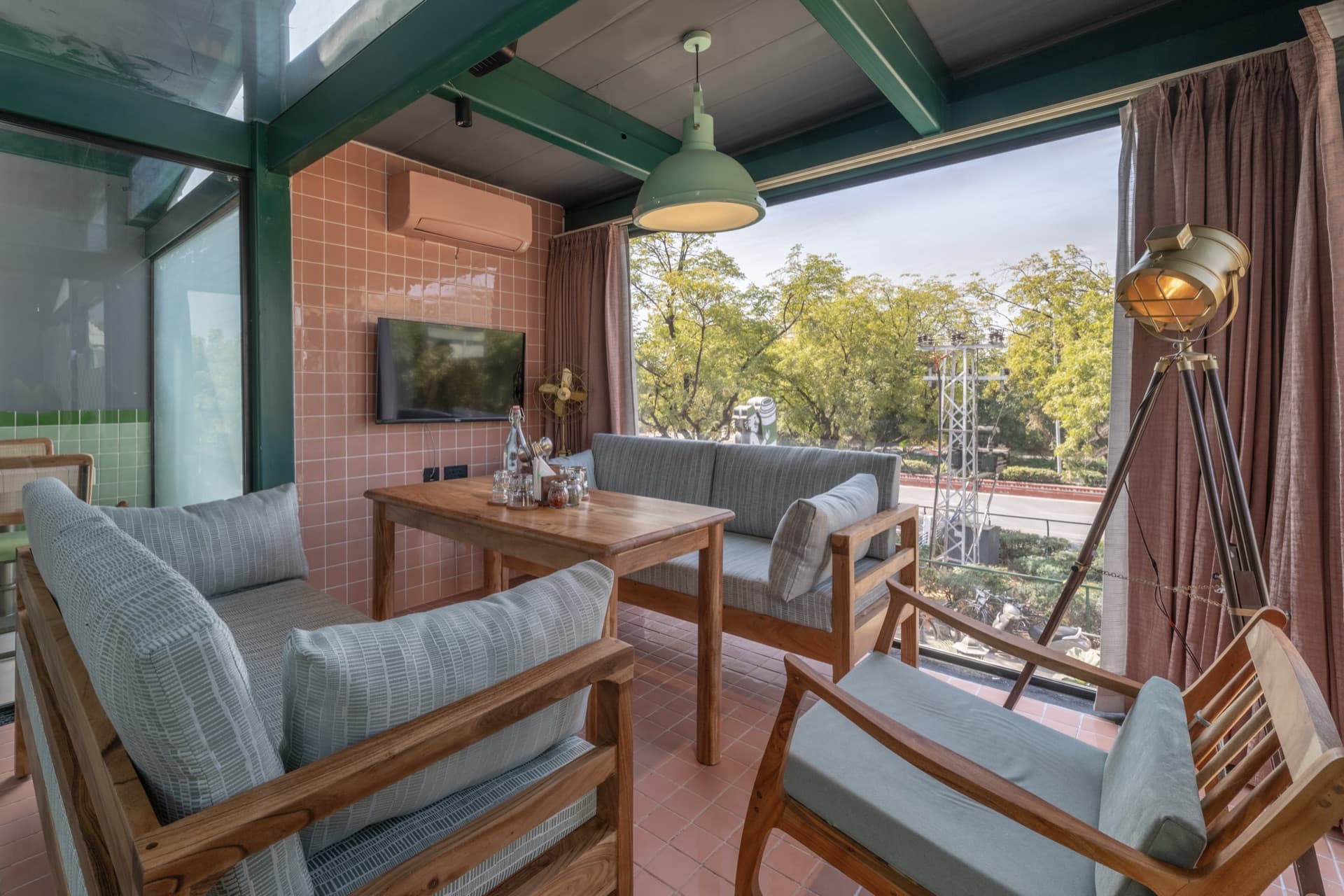 Jacob's Brew House lounge